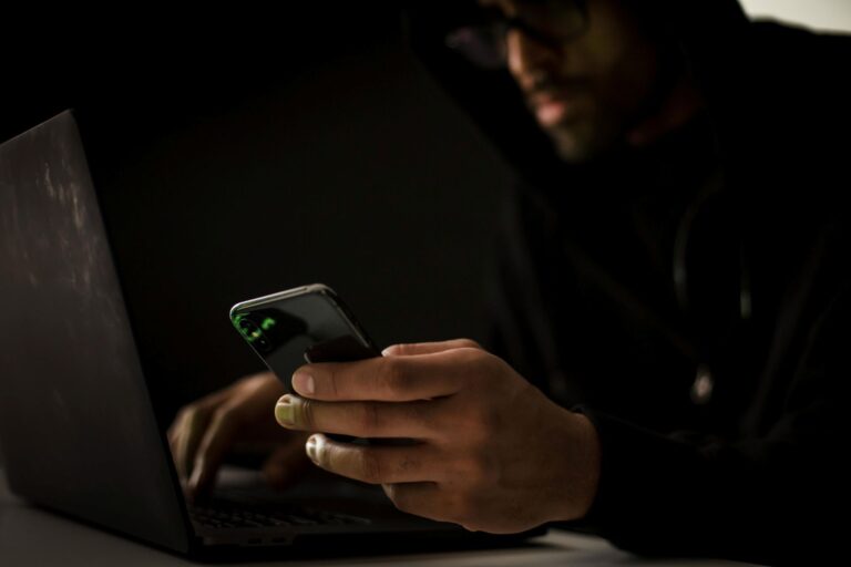 Engager-hacker pour récupérer vos données perdues en toute sécurité